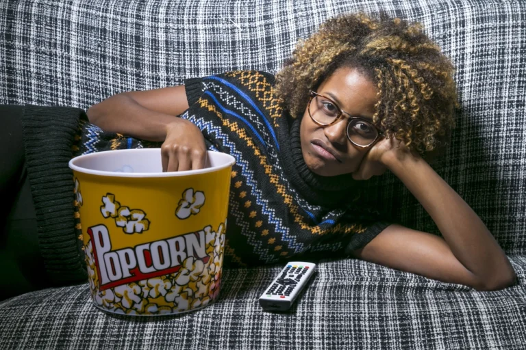 اشتراك IPTV Smarters سنة مضمون الدليل الكامل لفهم الخدمة وتشغيلها باحتراف